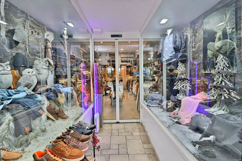 Magasin Pr&ecirc;t &agrave; Porter - Tous commerces - Port de Bandol 155000 83150 Bandol