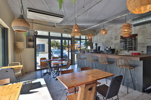 Droit au Bail- Restauration ou autres activit&eacute;s - Terrasse et Pa 49000 83500 La seyne-sur-mer