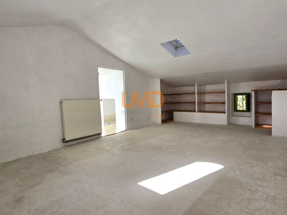 � vendre  Maison Gordes (84220)