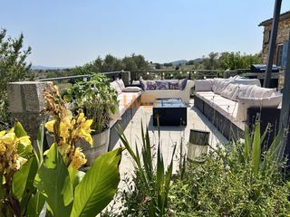  Maison � vendre 8 pi�ces 244 m�