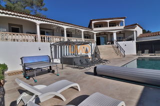  Maison � vendre 13 pi�ces 370 m�