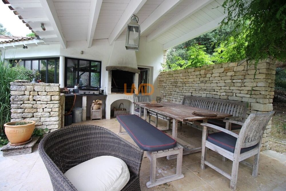 � vendre  Maison Les Portes-en-R� (17880)