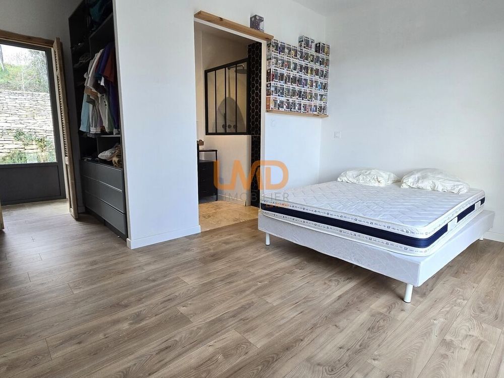 � vendre  Maison Saint-Pantal�on (84220)