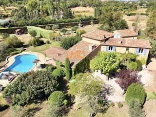  Maison � vendre 10 pi�ces 306 m�