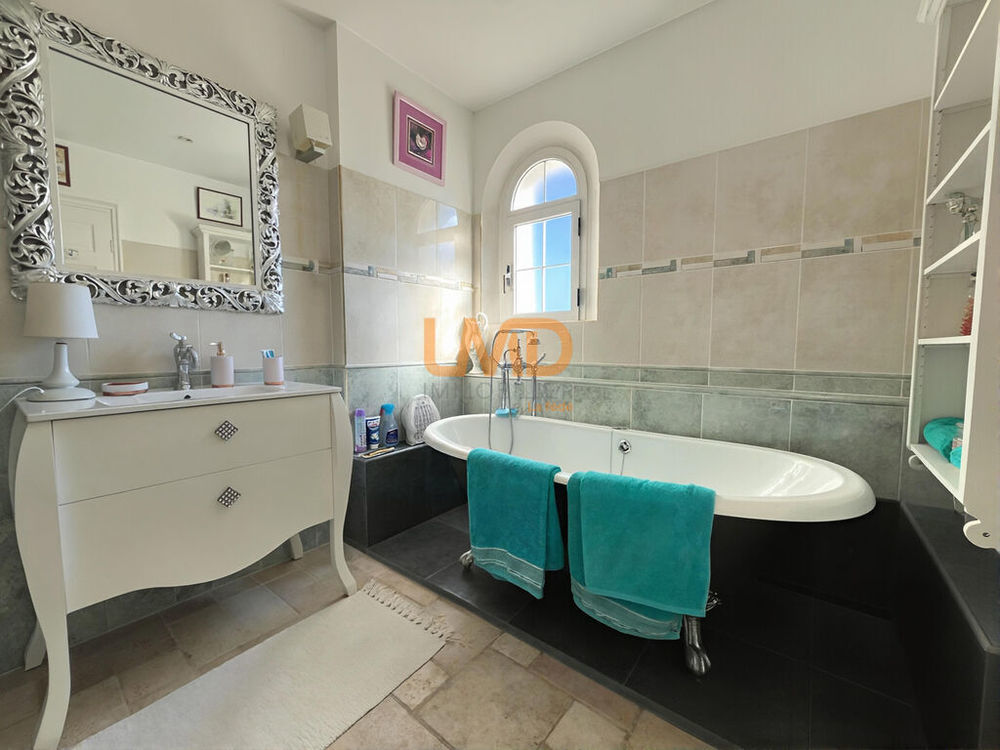 � vendre  Maison Trans-en-Provence (83720)