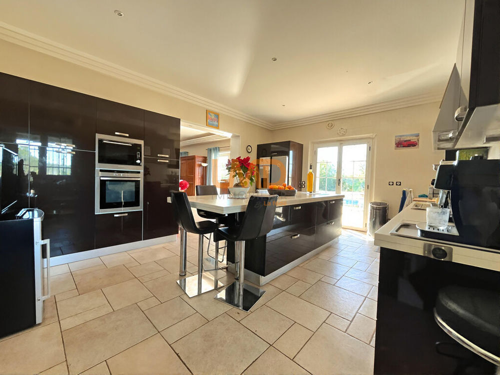 � vendre  Maison Trans-en-Provence (83720)