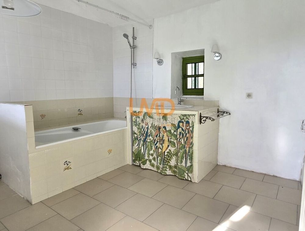 � vendre  Maison Gordes (84220)