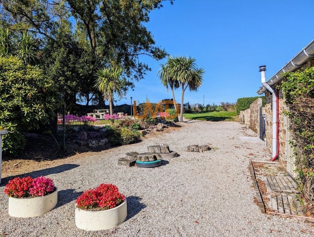 � vendre  Maison Saint-Coulitz (29150)