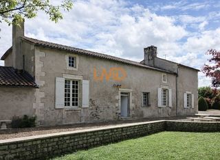  Maison � vendre 8 pi�ces 261 m�