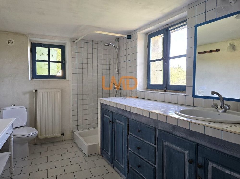 � vendre  Maison Gordes (84220)