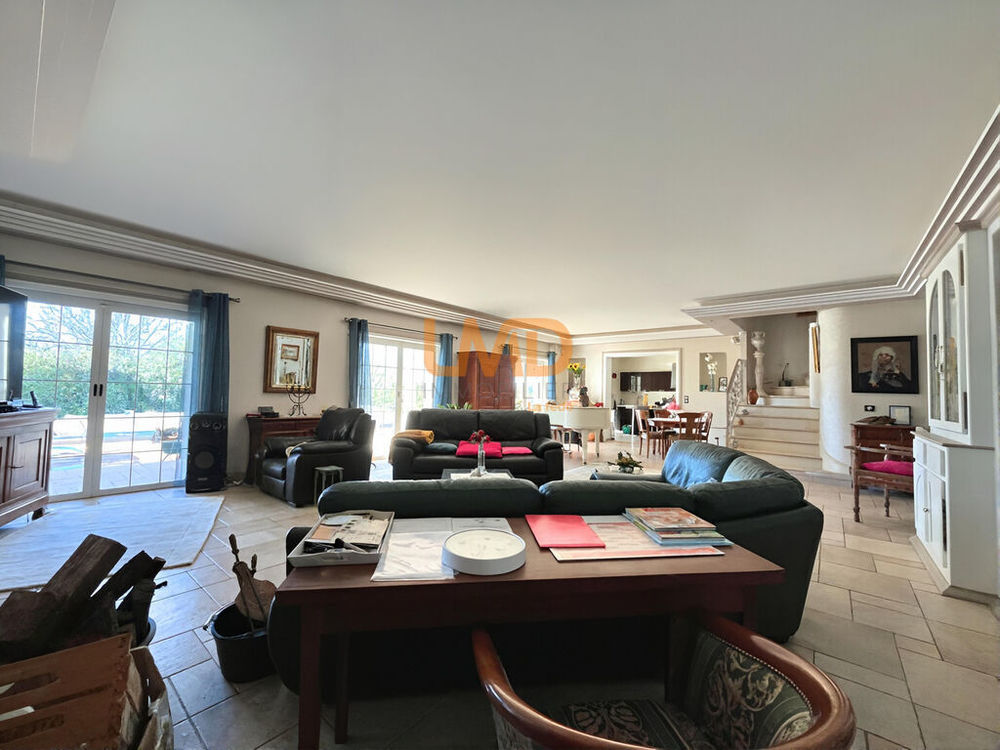 � vendre  Maison Trans-en-Provence (83720)