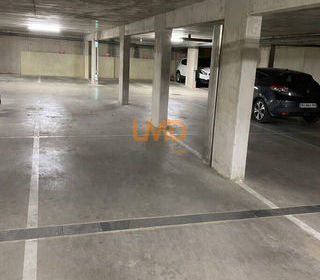 Parking / Garage � vendre 