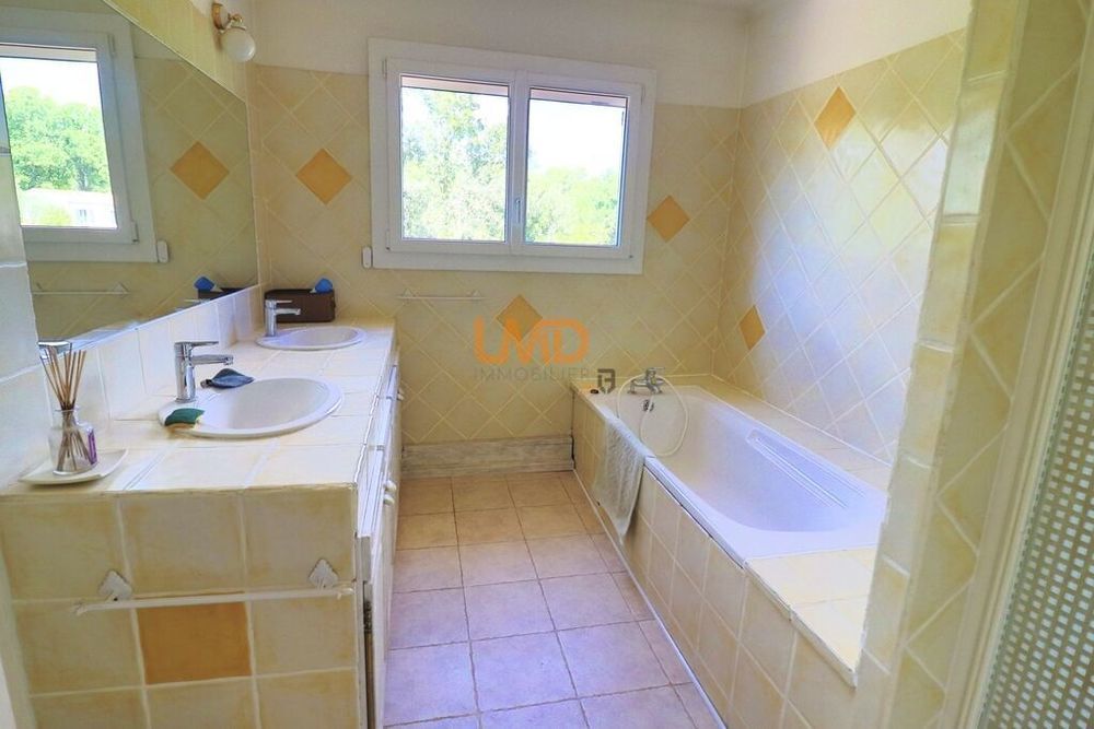 � vendre  Maison Saint-Maximin-la-Sainte-Baume (83470)