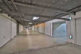  Parking / Garage � vendre 