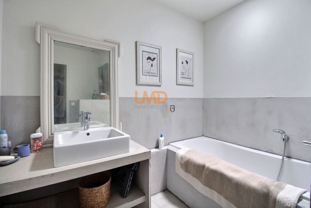 � vendre  Maison Les Portes-en-R� (17880)