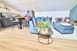  Immeuble � vendre 261 m�