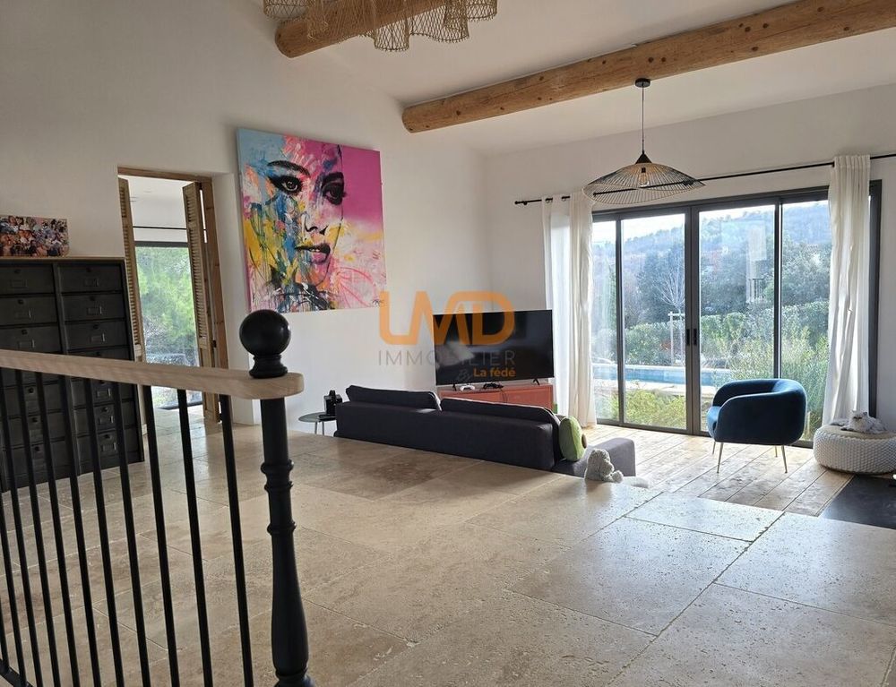 � vendre  Maison Saint-Pantal�on (84220)