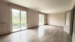  Appartement � vendre 3 pi�ces 77 m�