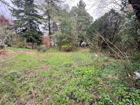   QUISSAC - Terrain avec maison � r�nover Maison - 3 pi�ce(s) - 80 m�