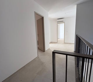  Maison 4 pi�ces 95 m� Nimes