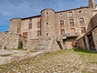  Maison � vendre 12 pi�ces 700 m�