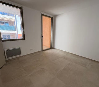  Maison 4 pi�ces 95 m� Nimes