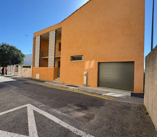  Maison 4 pi�ces 95 m� Nimes