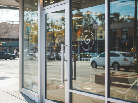 B&acirc;timent commercial 408 m&sup2; avec terrain constructible pour extension - Aube (10) 813000 408 m�$$813 000 &euro;