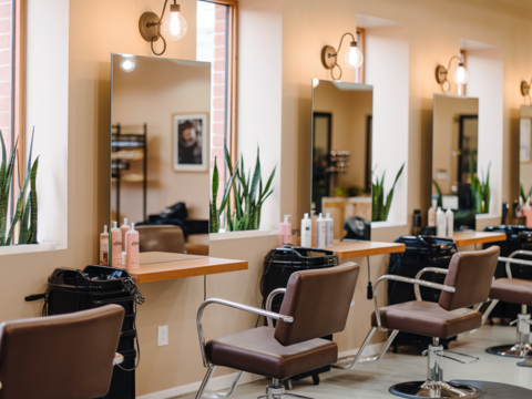 Salon de coiffure Centre ville Aube 52000 35 m�$$52 000 &euro;