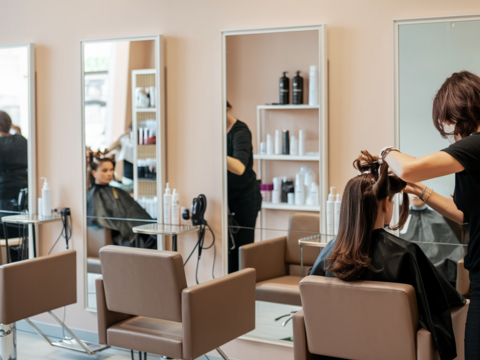 Salon de coiffure 5 postes - Val de Marne 92000 45 m�$$92 000 &euro;