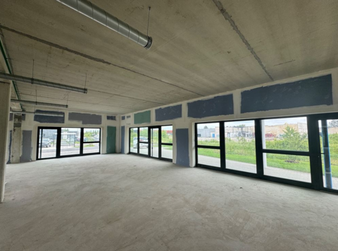 Bureaux commerciaux de 182,7 m&sup2; Sainte Savine 2131 182 m�$$2 131 &euro;