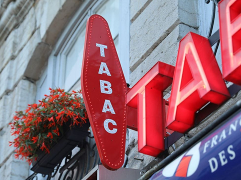 Tabac, presse, FDJ, PMU, Epicerie en Nord Dr&ocirc;me 380000 110 m�$$380 000 &euro; 