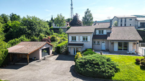   Villa 4 chambres � Claveisolles Maison - 6 pi�ce(s) - 145 m�