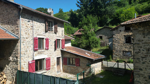   Maison en pierre de 105m2 Maison - 4 pi�ce(s) - 105 m�