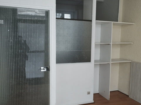 LOCAL PROFESSIONNEL CARCASSONNE 320 11000 Carcassonne