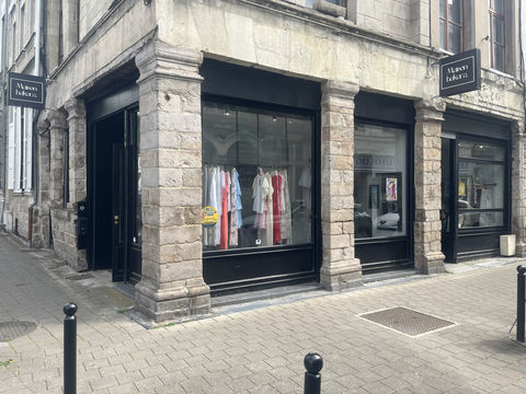 VALENCIENNES HYPER CENTRE - REZ DE CHAUSSEE COMMERCIAL 1300 59300 Valenciennes