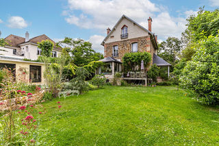  Maison � louer 8 pi�ces 185 m�