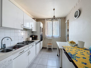  Appartement � vendre 5 pi�ces 82 m�