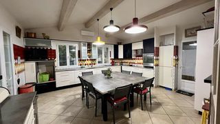  Maison � vendre 6 pi�ces 200 m�