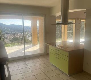  Maison � louer 7 pi�ces 147 m� Besseges