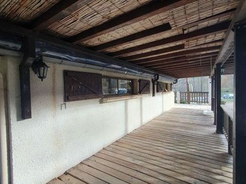 Local commercial 511 09400 Saurat