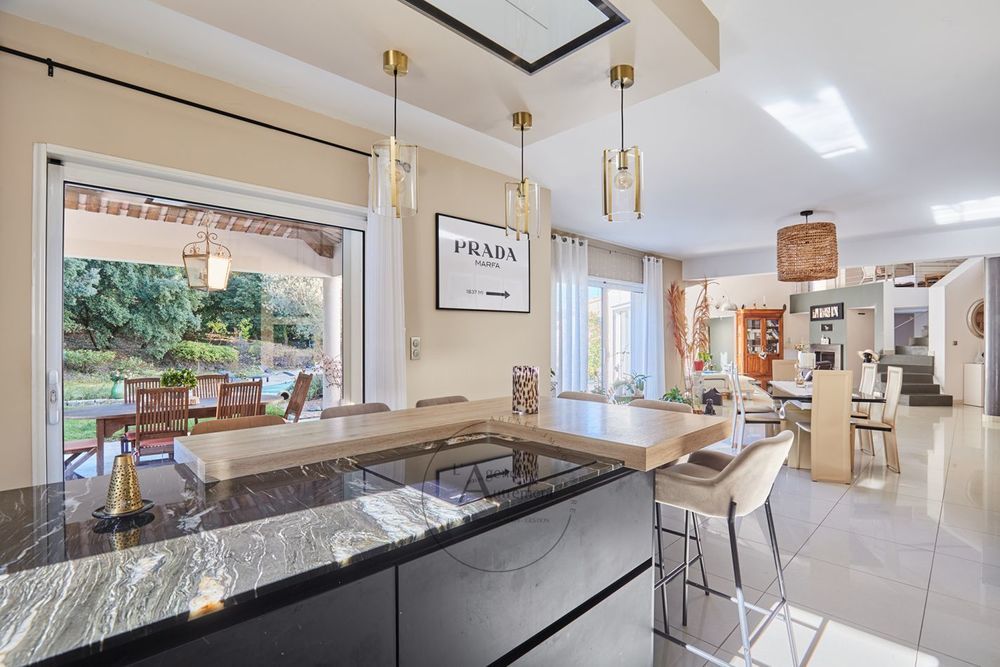 � vendre  Maison Simiane-Collongue (13109)