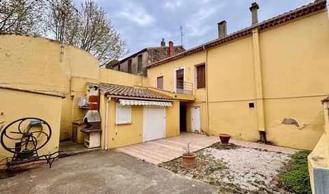   Maison de village Ensemble immobilier de caract�re Maison - 1 pi�ce(s) - 190 m�