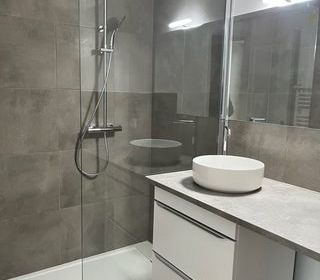  Appartement � louer 5 pi�ces 93 m� Nimes