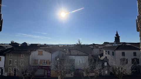   4 Pi�ces En centre-ville Appartement - 4 pi�ce(s) - 79 m�