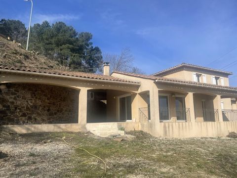   Villa Maison - 7 pi�ce(s) - 147 m�