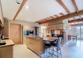  Maison � vendre 9 pi�ces 300 m�