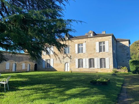   Domaine Maison - 14 pi�ce(s) - 528 m�