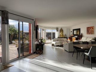  Maison � vendre 5 pi�ces 196 m�