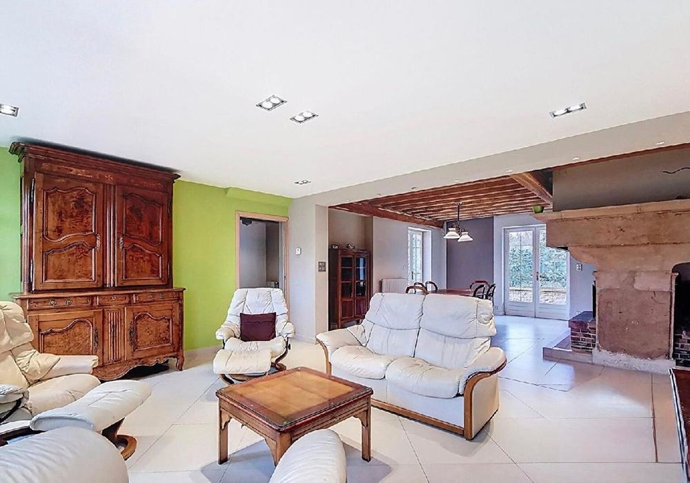 � vendre  Maison Cluny (71250)